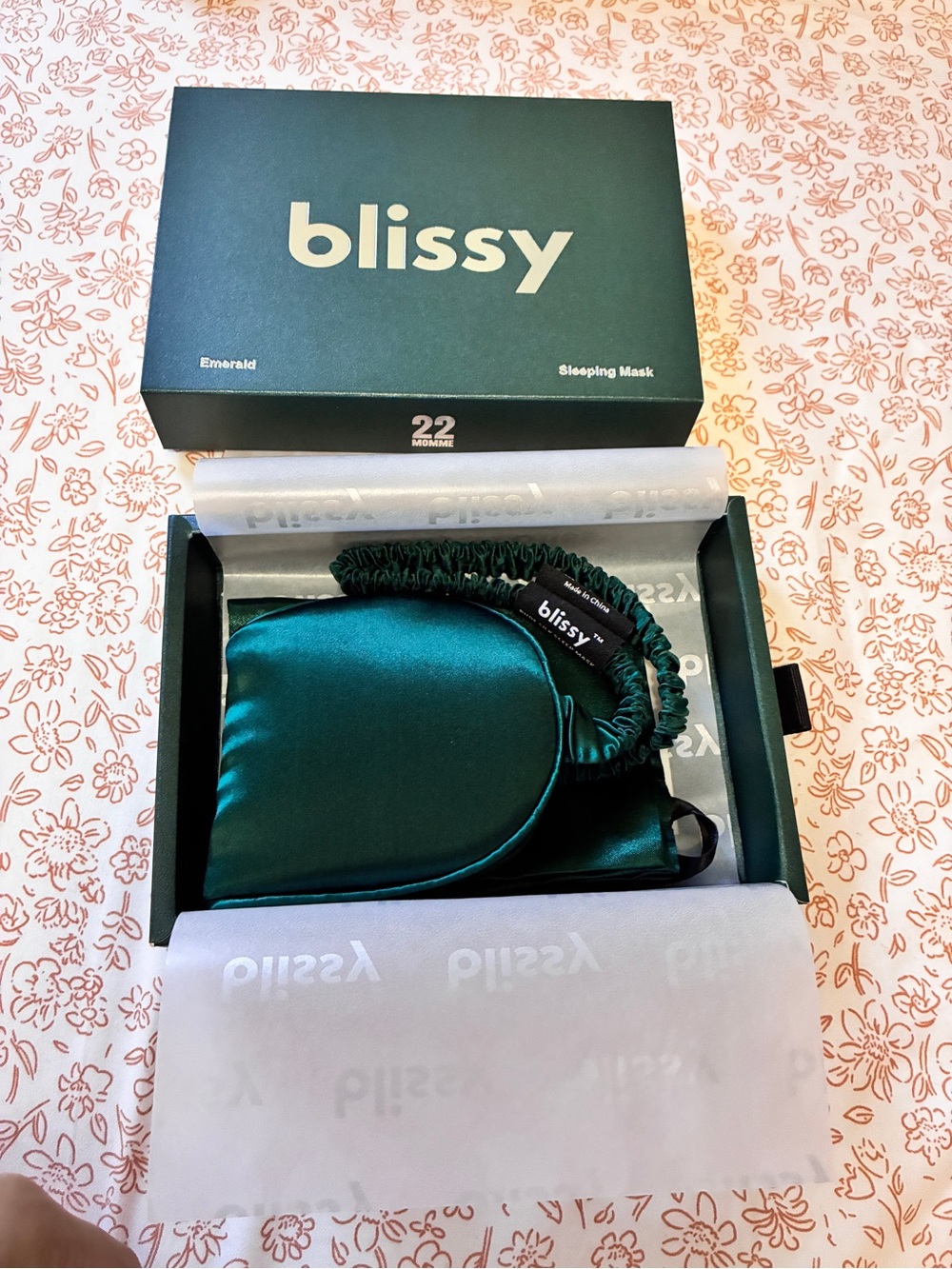 Blissy 100% Mulberry Silk Sleep Mask & Pouch in Emerald; NEW IN BOX